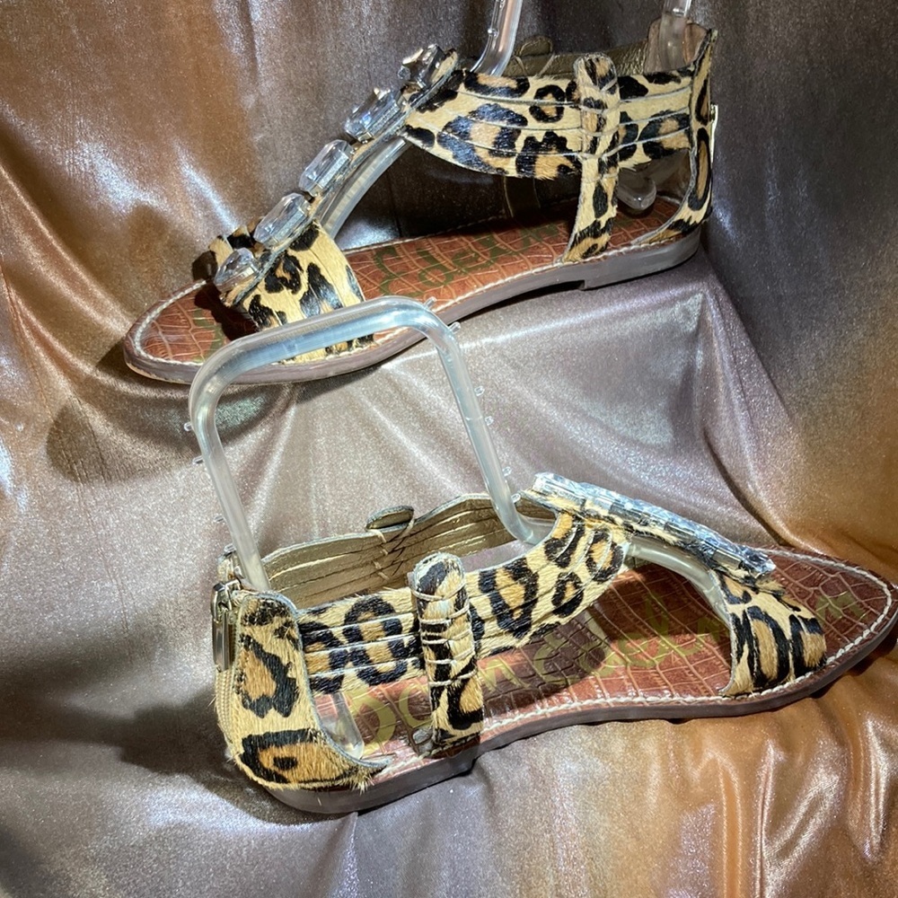 SAN Edelman gladiator leopard print cowhide sandals.‎ Size 8 “Galina” Box 6